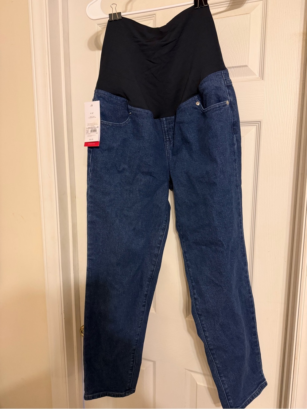 NWT High-rise Over the Belly 80’s Slim Straight Leg Maternity Jeans. Size:8.
